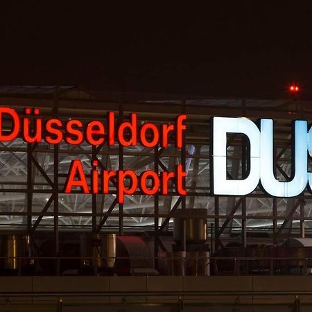 - Sea Apartment Duisburg Center & Parking Spaces & Kingsize Bett - Central Station Hbf - Extérieur photo